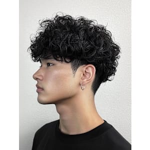 ツイストスパイラルパーマ　束感　ツーブロック　マッシュパーマ