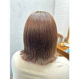 ベージュカラー