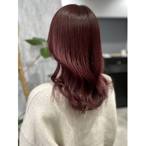 カシスピンク　ゆる巻きロング　ニュアンスカラー　艶髪