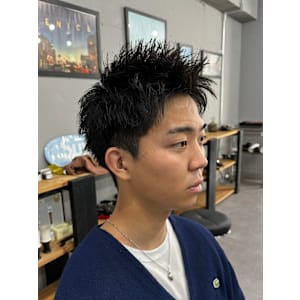 WAVY 桜木町店×メンズスパイキーショート