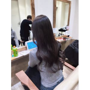 韓国ヘア／レイヤーカット／就活カラー