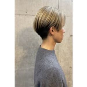 センターパート　ブリーチ　ツーブロック　代官山　中目黒　渋谷