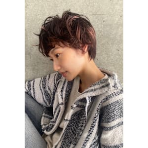 ショート　ニュアンスパーマ　くせ毛　ハイライト　代官山　渋谷