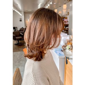 ウルフ×外はねボブ