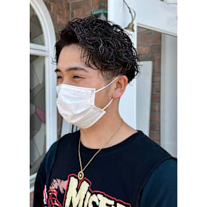 フェード×無造作スパイラルパーマ