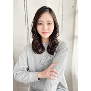 20代30代40代　黒髪レイヤーロング