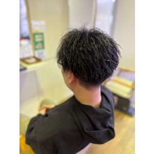 ★メンズパーマ＋ツイスト（ピンパーマ）