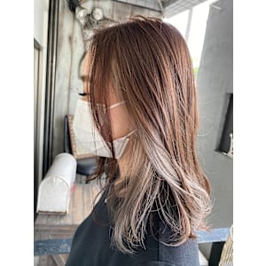 インナーカラーはお好きな色で☆ホワイトベージュも可愛い♪