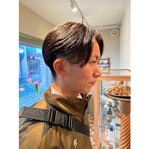 Yona Saint×スタイル