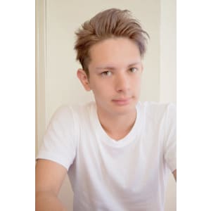 Yona Saint×スタイル