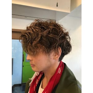 Yona Saint×スタイル