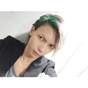 Yona Saint×スタイル