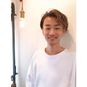 Yona Saint×スタイル