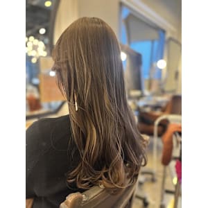 ミルクティーベージュ