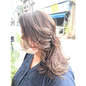 Yona Saint×スタイル