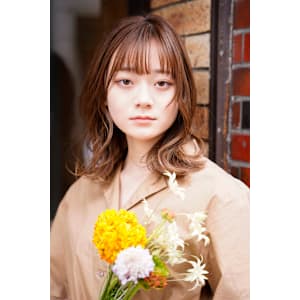 Yona Saint×スタイル