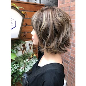 Yona Saint×スタイル