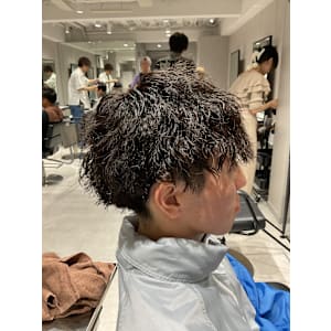 メンズサロン Rolka 池袋店×スタイル