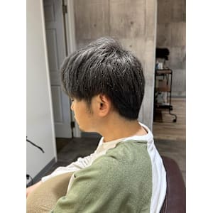 グレーアッシュ