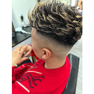 スキンフェード×Cカールパーマ