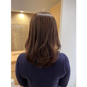 【Terrace】ミディアムレイヤー×アッシュベージュ