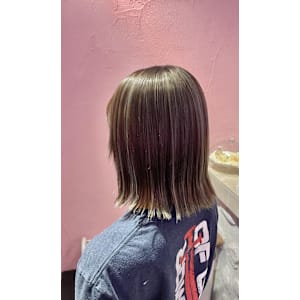 オリーブベージュハイライト