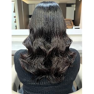 韓国風コテ巻きパーマ