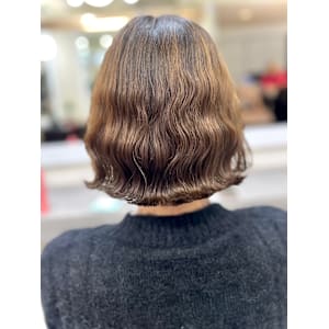 コテ巻き風波巻きパーマ
