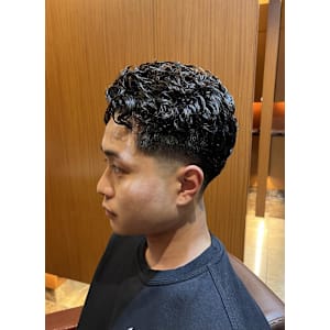 理容室　銀座　個室理容室　外国人風パーマ