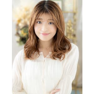 細めハイライトS字カールゆるふわセミディ　細めハイライト