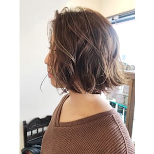 hair salon カミナ×スタイル