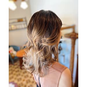 hair salon カミナ×スタイル