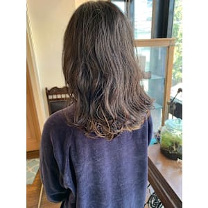 hair salon カミナ×スタイル