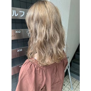 hair salon カミナ×スタイル