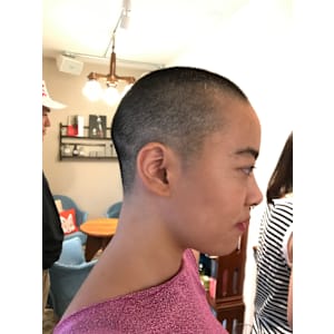 hair salon カミナ×スタイル