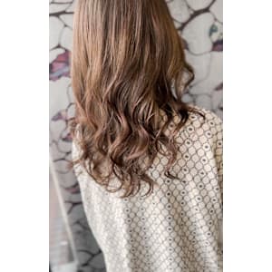 ミディアムレイヤーコテ巻き風パーマ