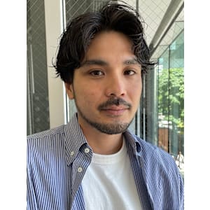 大人男性◎センターパートスタイル