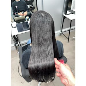 CYNTHIA新宿/髪質改善【シンシア】×スタイル