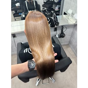 CYNTHIA新宿/髪質改善【シンシア】×スタイル