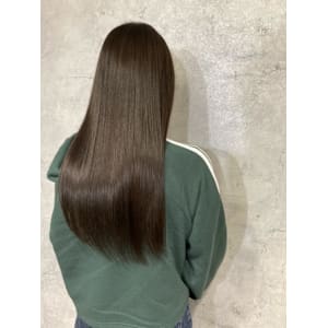 Blossom《髪質改善/縮毛矯正/ケアブリーチ/艶カラー》