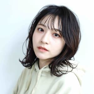 外ハネレイヤーサイドバング