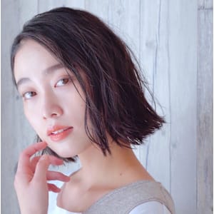 ブルージュ切りっぱなしボブ