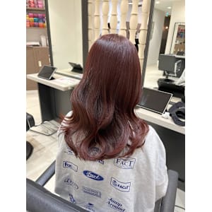 Mako / ピンクブラウン 暖色 ブリーチなし モテヘア