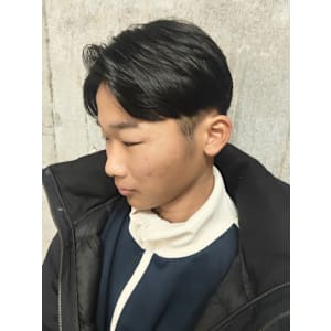 ビジネス ショート カット ツーブロック マッシュ 黒髪束感