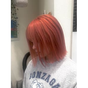 切りっぱなしボブピンクベージュ