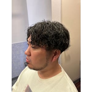 オシャレの定番！ツイストスパイラルパーマ☆