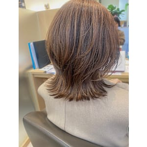 ≪軽やかで柔らかい♪≫くびれヘアミディアム×オレンジベージュ