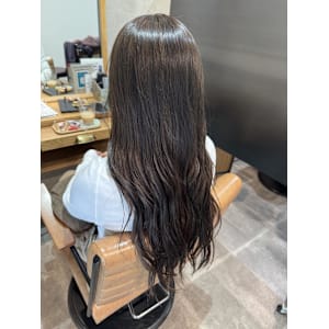 透明感たっぷりスモーキーブラウン