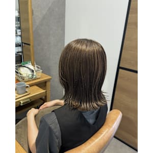 透明感！オリーブベージュ