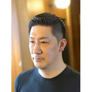 大人ショート　理容室　バーバー　Barber　短髪　フェード